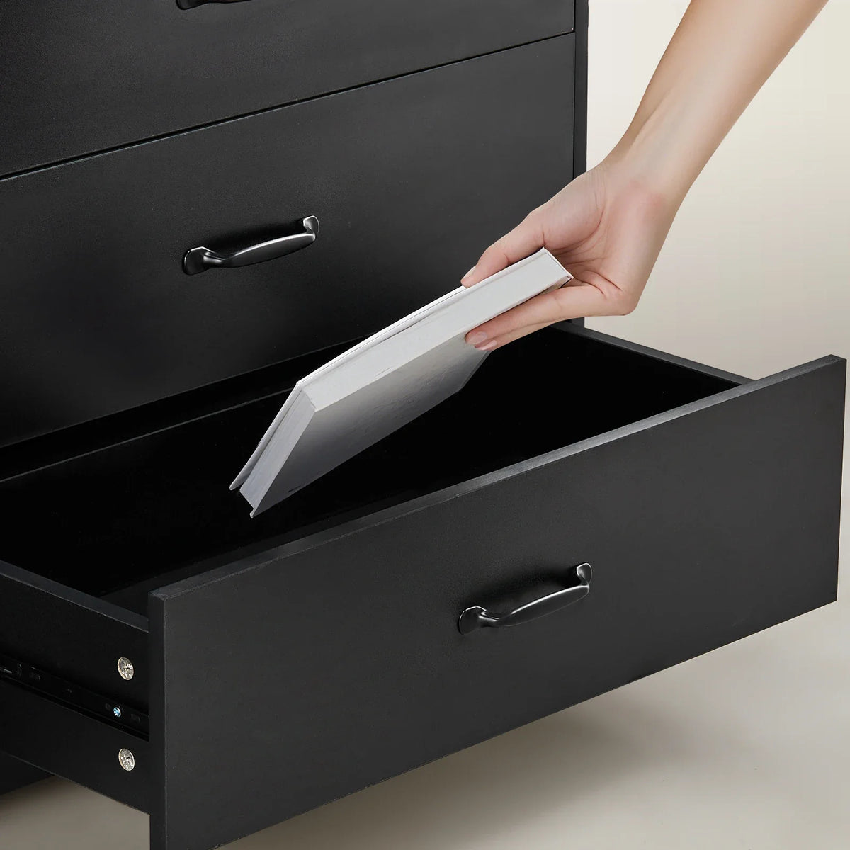Kamai 8-Drawer Chest of Drawers