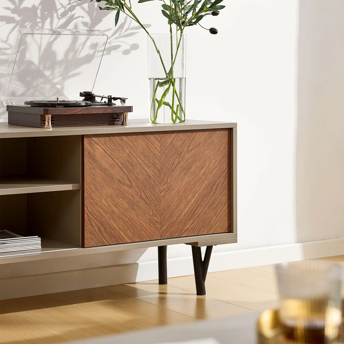 Milano Extendable TV Stand